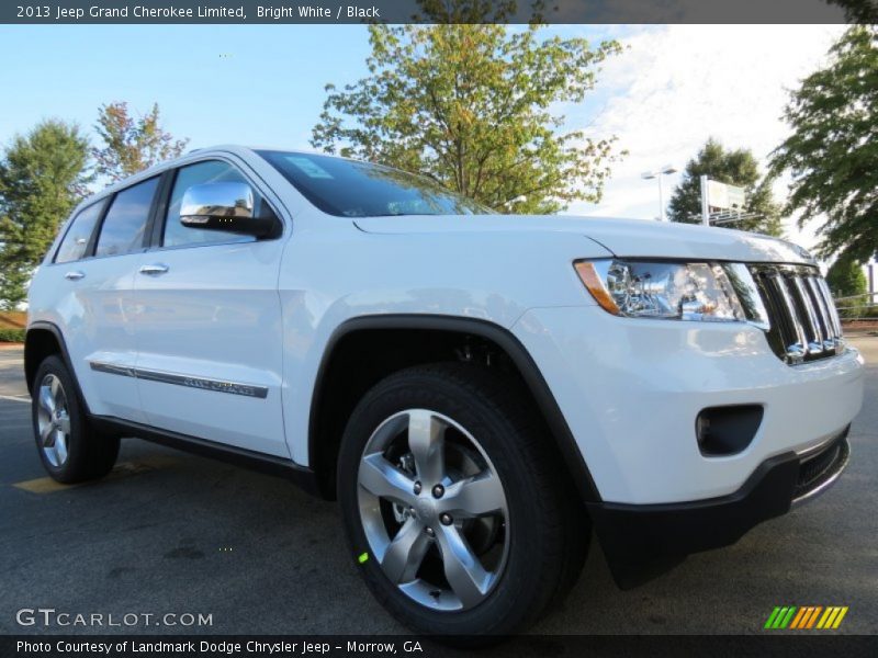 Bright White / Black 2013 Jeep Grand Cherokee Limited