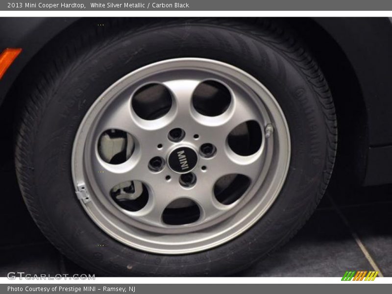 White Silver Metallic / Carbon Black 2013 Mini Cooper Hardtop