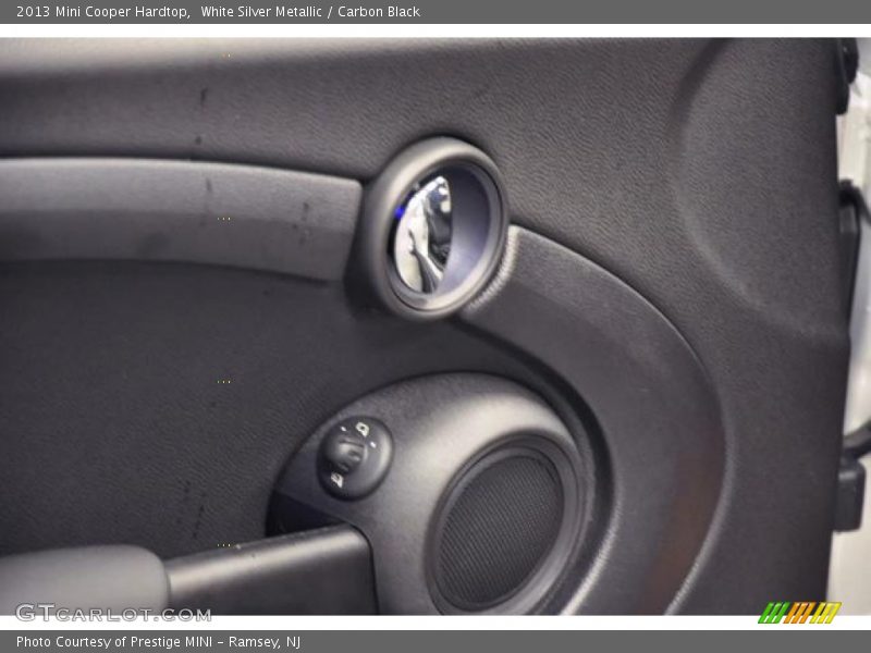 White Silver Metallic / Carbon Black 2013 Mini Cooper Hardtop