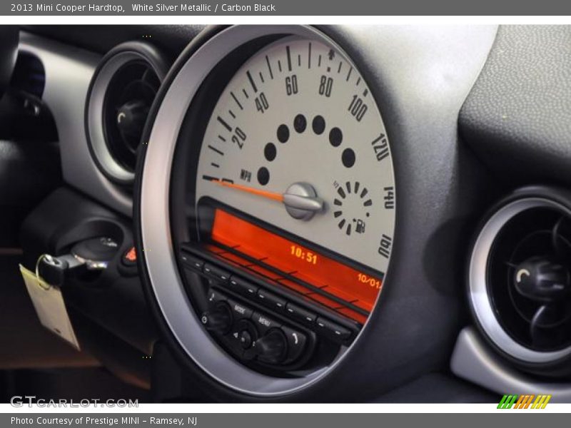 White Silver Metallic / Carbon Black 2013 Mini Cooper Hardtop