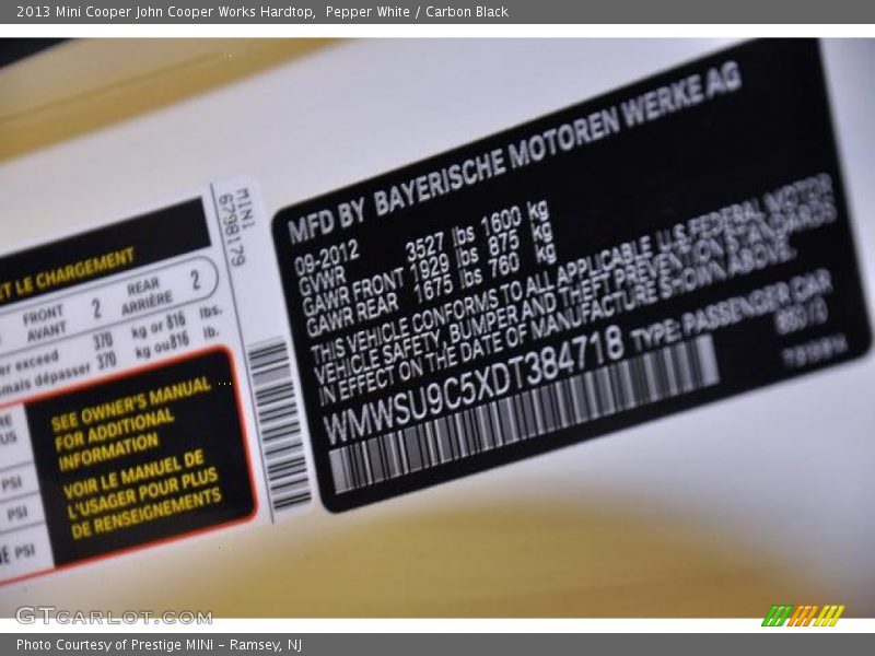 Pepper White / Carbon Black 2013 Mini Cooper John Cooper Works Hardtop