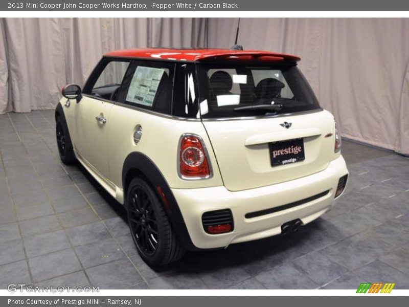 Pepper White / Carbon Black 2013 Mini Cooper John Cooper Works Hardtop