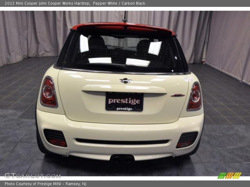 Pepper White / Carbon Black 2013 Mini Cooper John Cooper Works Hardtop