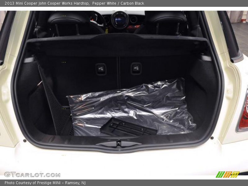 Pepper White / Carbon Black 2013 Mini Cooper John Cooper Works Hardtop