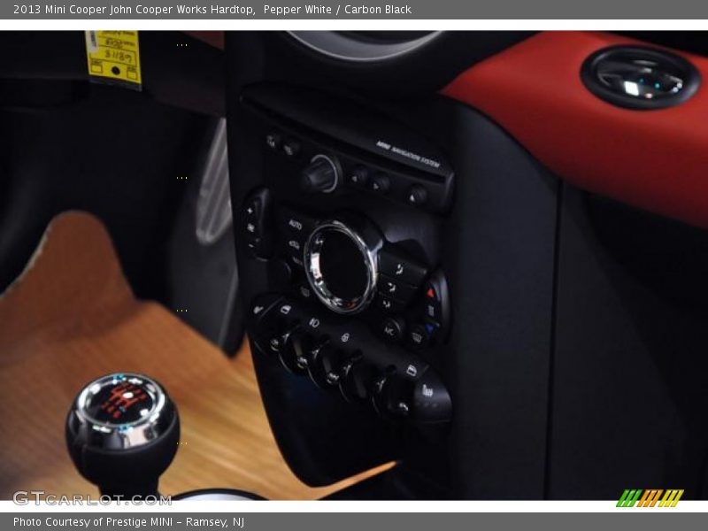 Pepper White / Carbon Black 2013 Mini Cooper John Cooper Works Hardtop