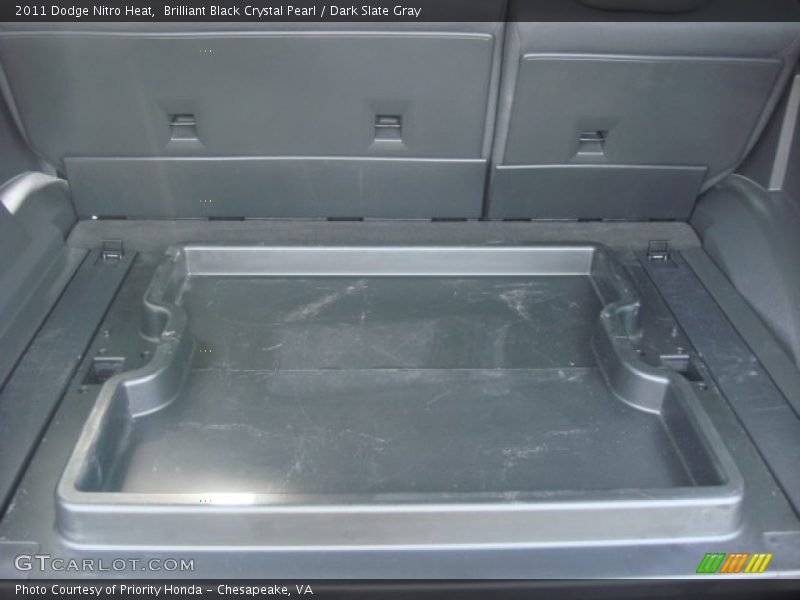 Brilliant Black Crystal Pearl / Dark Slate Gray 2011 Dodge Nitro Heat
