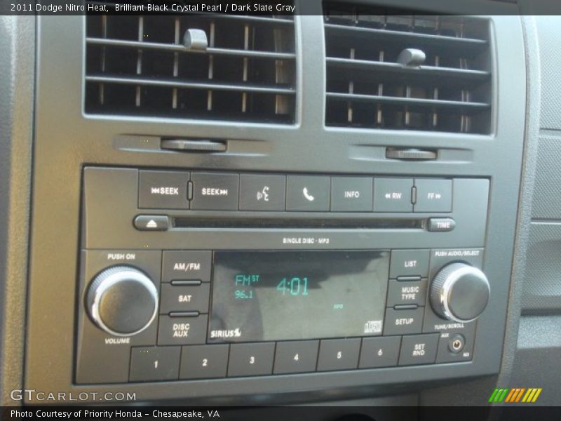Brilliant Black Crystal Pearl / Dark Slate Gray 2011 Dodge Nitro Heat