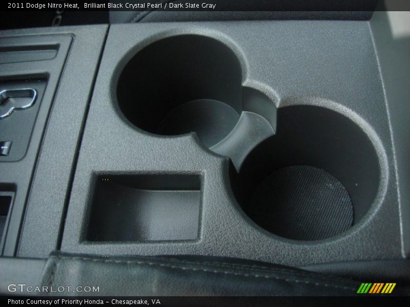 Brilliant Black Crystal Pearl / Dark Slate Gray 2011 Dodge Nitro Heat