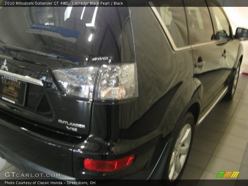 Labrador Black Pearl / Black 2010 Mitsubishi Outlander GT 4WD