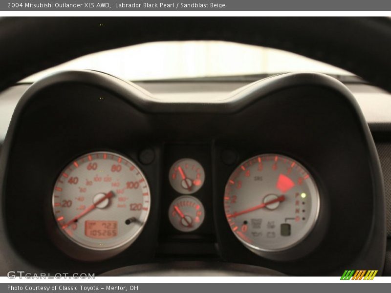 Labrador Black Pearl / Sandblast Beige 2004 Mitsubishi Outlander XLS AWD