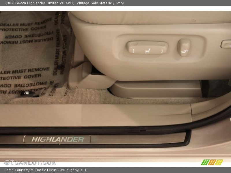 Vintage Gold Metallic / Ivory 2004 Toyota Highlander Limited V6 4WD