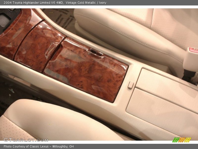 Vintage Gold Metallic / Ivory 2004 Toyota Highlander Limited V6 4WD