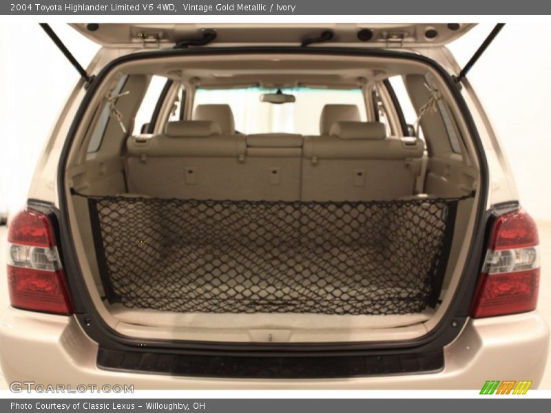 Vintage Gold Metallic / Ivory 2004 Toyota Highlander Limited V6 4WD