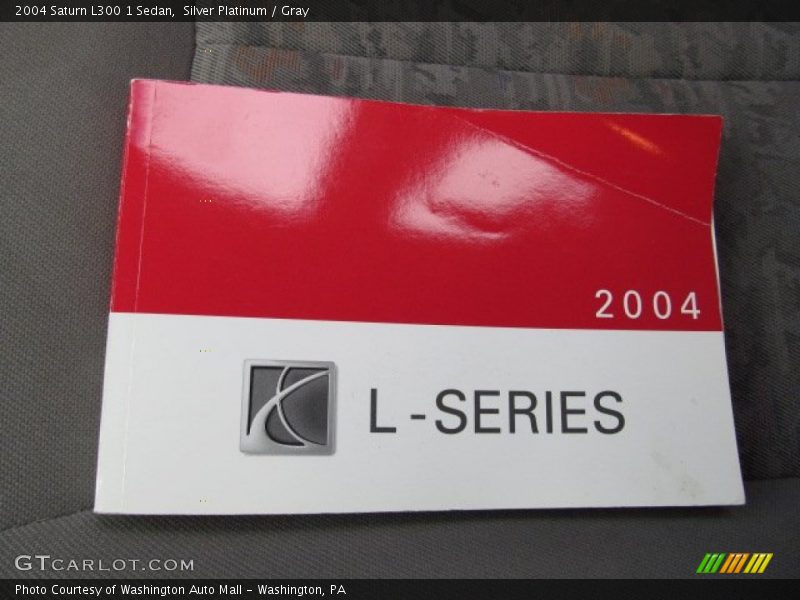 Silver Platinum / Gray 2004 Saturn L300 1 Sedan