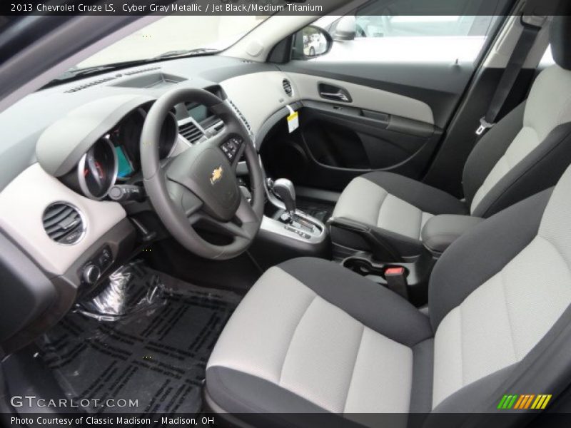 Cyber Gray Metallic / Jet Black/Medium Titanium 2013 Chevrolet Cruze LS