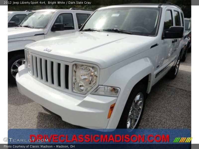 Bright White / Dark Slate Gray 2012 Jeep Liberty Sport 4x4