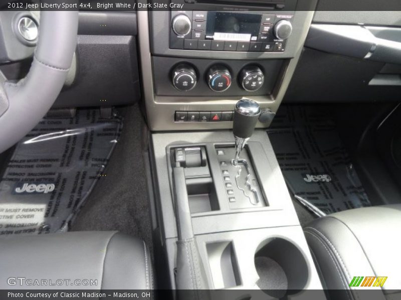 Bright White / Dark Slate Gray 2012 Jeep Liberty Sport 4x4