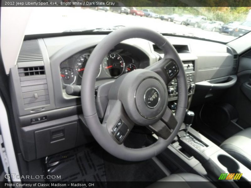 Bright White / Dark Slate Gray 2012 Jeep Liberty Sport 4x4