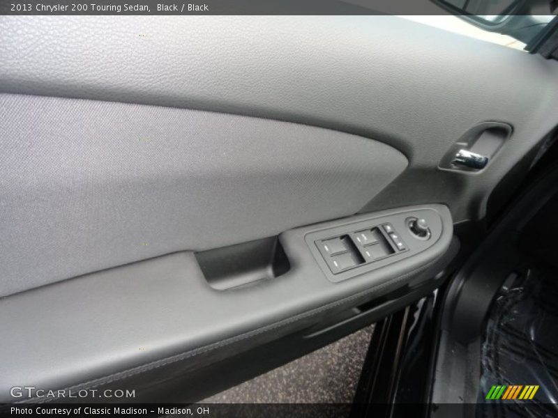 Black / Black 2013 Chrysler 200 Touring Sedan
