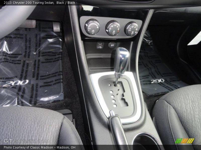 Black / Black 2013 Chrysler 200 Touring Sedan