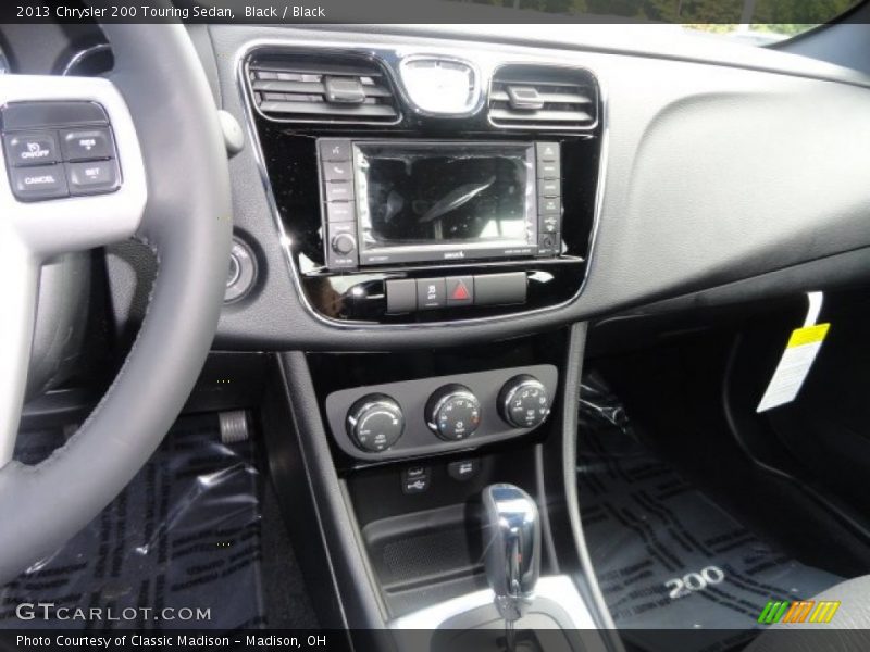 Black / Black 2013 Chrysler 200 Touring Sedan