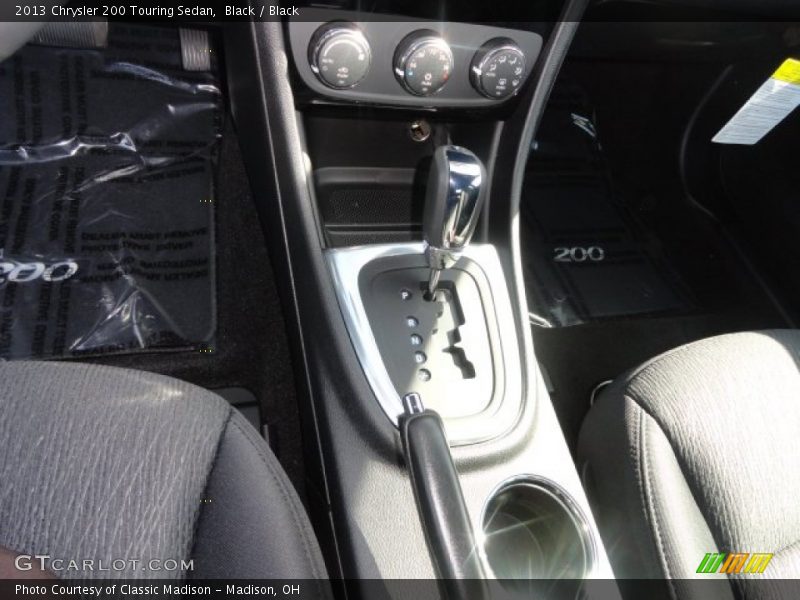 Black / Black 2013 Chrysler 200 Touring Sedan