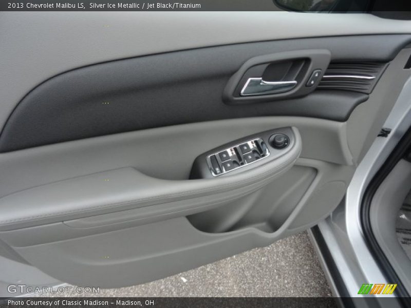 Silver Ice Metallic / Jet Black/Titanium 2013 Chevrolet Malibu LS
