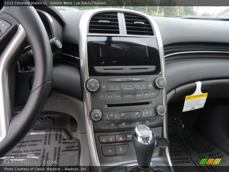 Summit White / Jet Black/Titanium 2013 Chevrolet Malibu LS