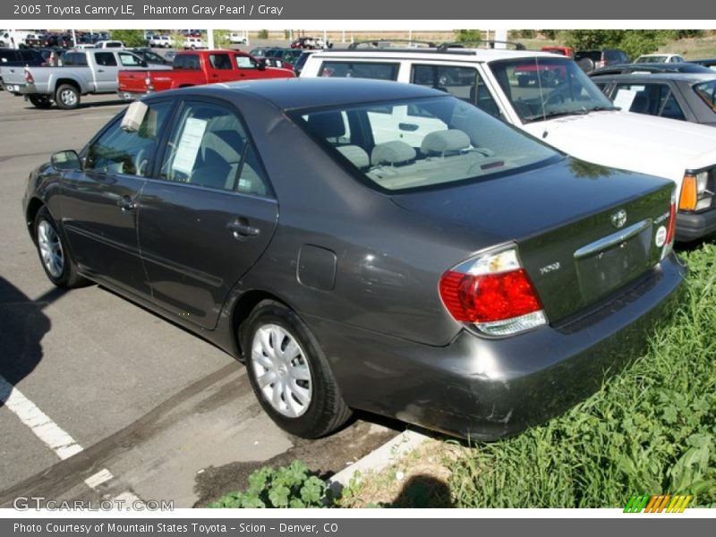 Phantom Gray Pearl / Gray 2005 Toyota Camry LE