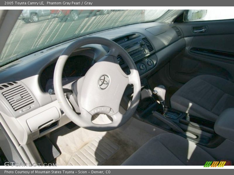 Phantom Gray Pearl / Gray 2005 Toyota Camry LE