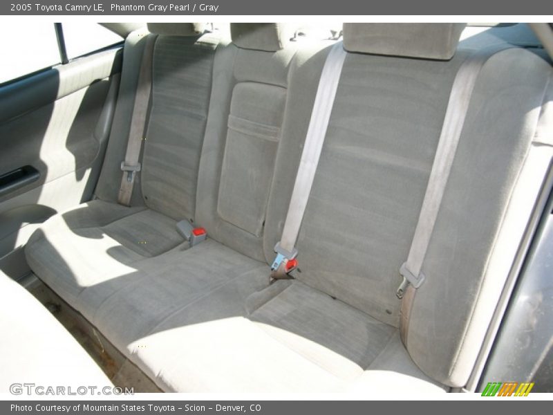 Phantom Gray Pearl / Gray 2005 Toyota Camry LE