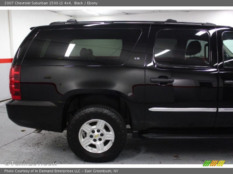 Black / Ebony 2007 Chevrolet Suburban 1500 LS 4x4