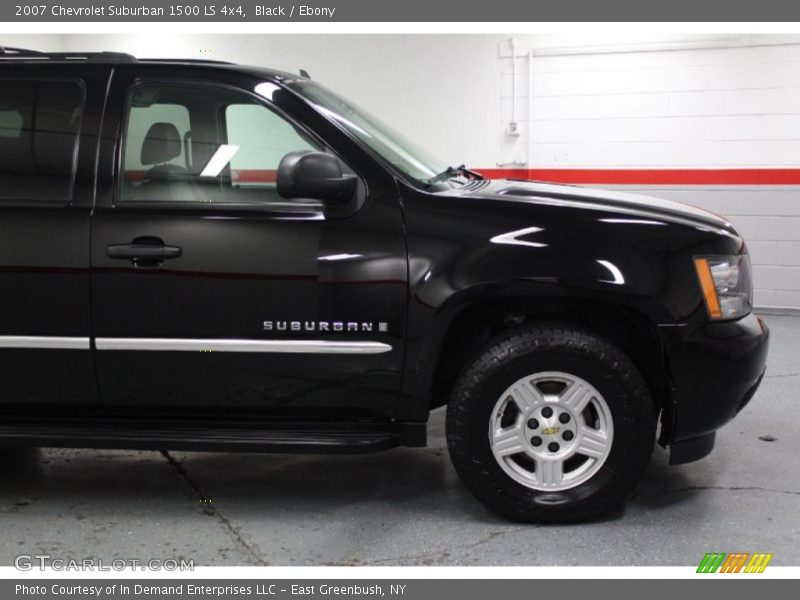 Black / Ebony 2007 Chevrolet Suburban 1500 LS 4x4