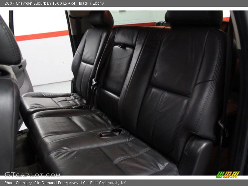Black / Ebony 2007 Chevrolet Suburban 1500 LS 4x4