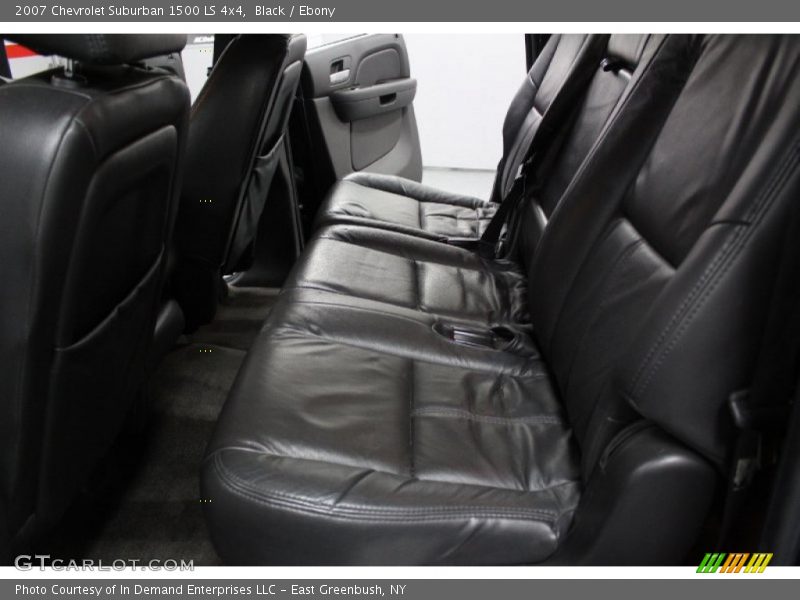 Black / Ebony 2007 Chevrolet Suburban 1500 LS 4x4