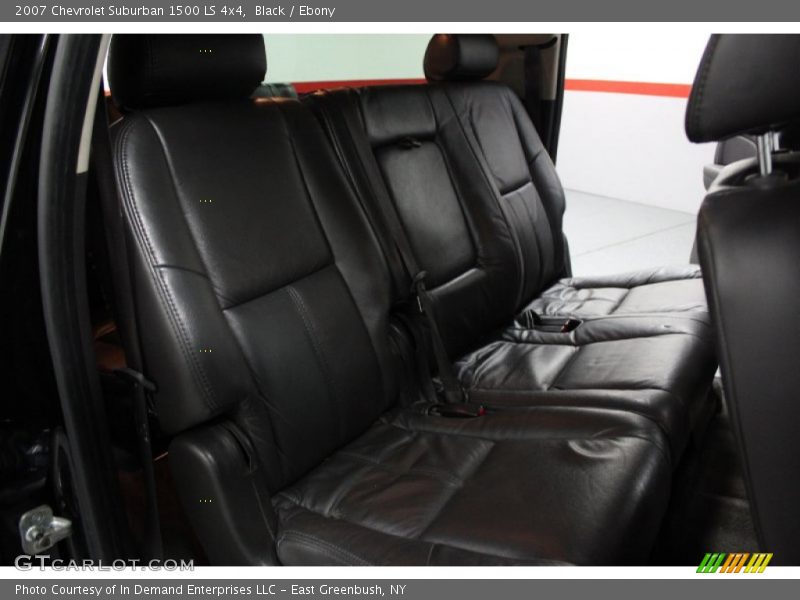 Black / Ebony 2007 Chevrolet Suburban 1500 LS 4x4