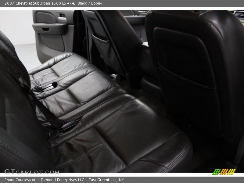 Black / Ebony 2007 Chevrolet Suburban 1500 LS 4x4