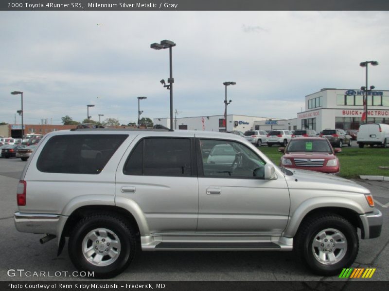 Millennium Silver Metallic / Gray 2000 Toyota 4Runner SR5