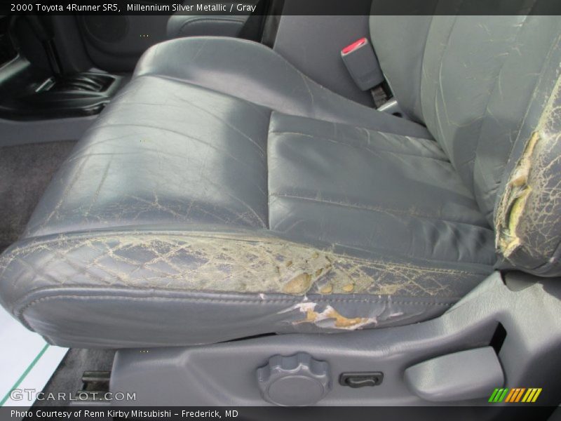 Millennium Silver Metallic / Gray 2000 Toyota 4Runner SR5