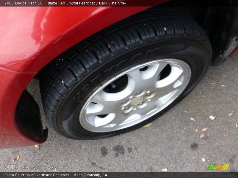 Blaze Red Crystal Pearlcoat / Dark Slate Gray 2005 Dodge Neon SXT