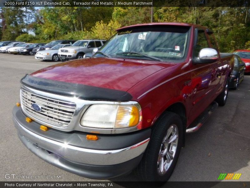 Toreador Red Metallic / Medium Parchment 2000 Ford F150 XLT Extended Cab