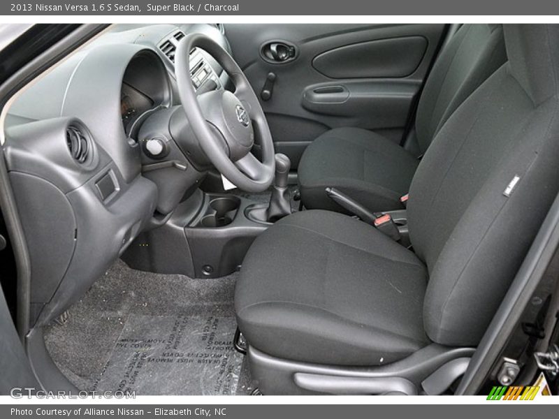  2013 Versa 1.6 S Sedan Charcoal Interior