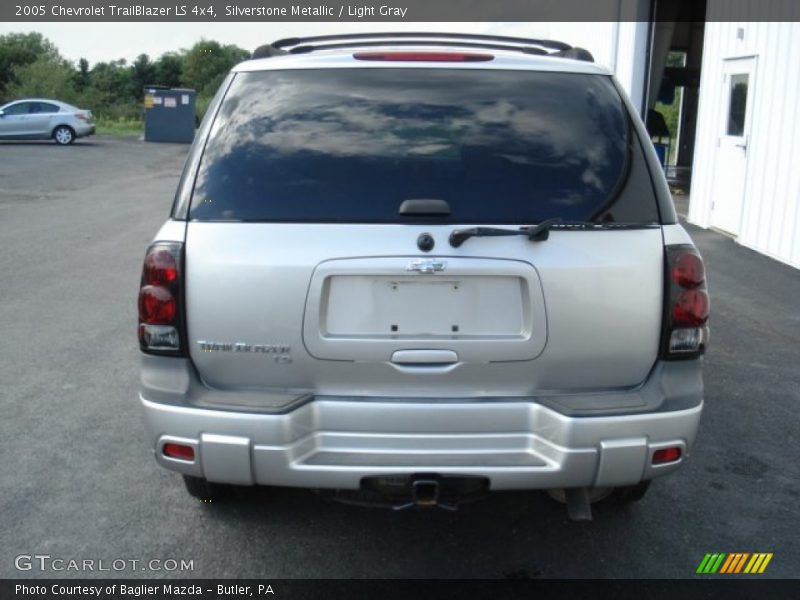 Silverstone Metallic / Light Gray 2005 Chevrolet TrailBlazer LS 4x4