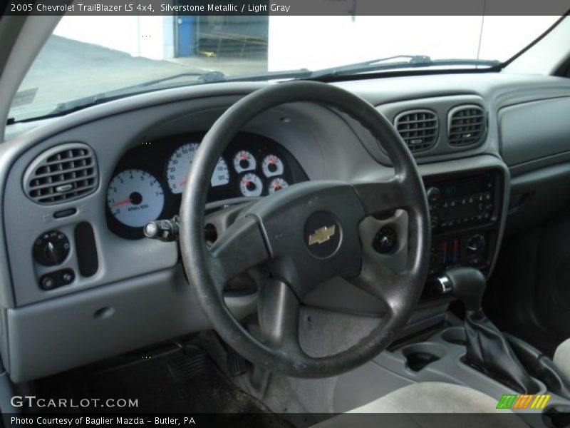 Silverstone Metallic / Light Gray 2005 Chevrolet TrailBlazer LS 4x4
