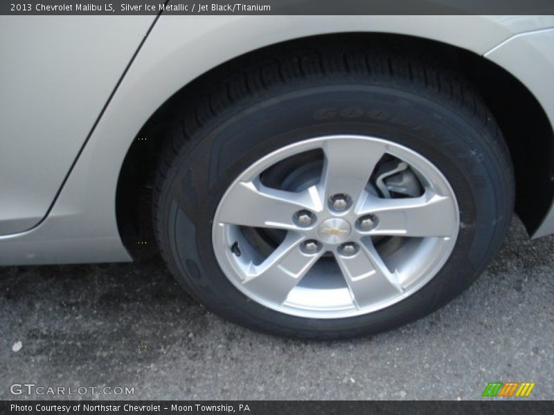 Silver Ice Metallic / Jet Black/Titanium 2013 Chevrolet Malibu LS