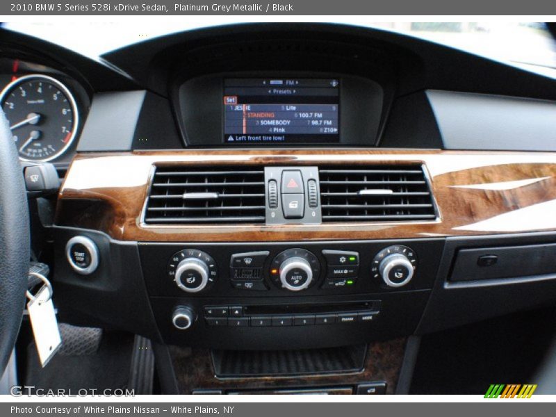 Platinum Grey Metallic / Black 2010 BMW 5 Series 528i xDrive Sedan