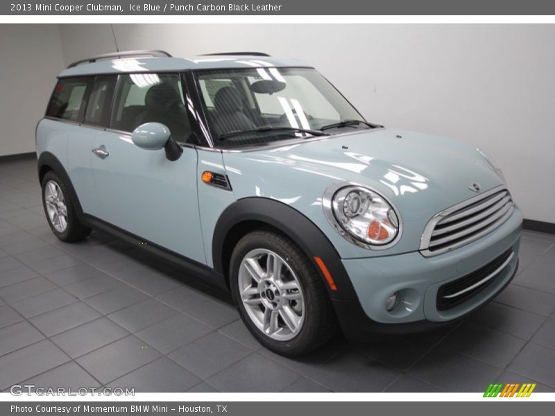 Front 3/4 View of 2013 Cooper Clubman