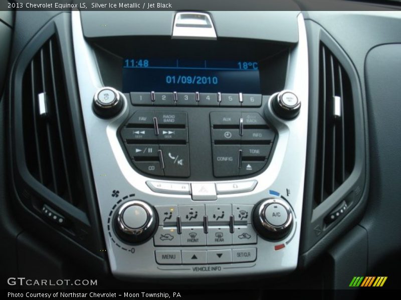 Silver Ice Metallic / Jet Black 2013 Chevrolet Equinox LS