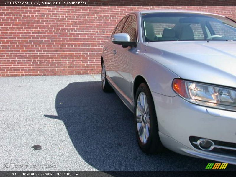 Silver Metallic / Sandstone 2010 Volvo S80 3.2