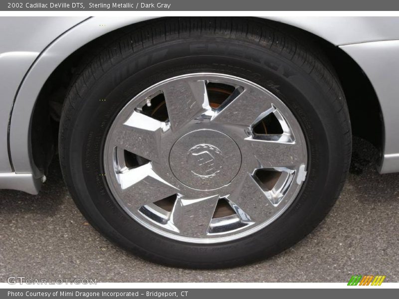 Sterling Metallic / Dark Gray 2002 Cadillac DeVille DTS